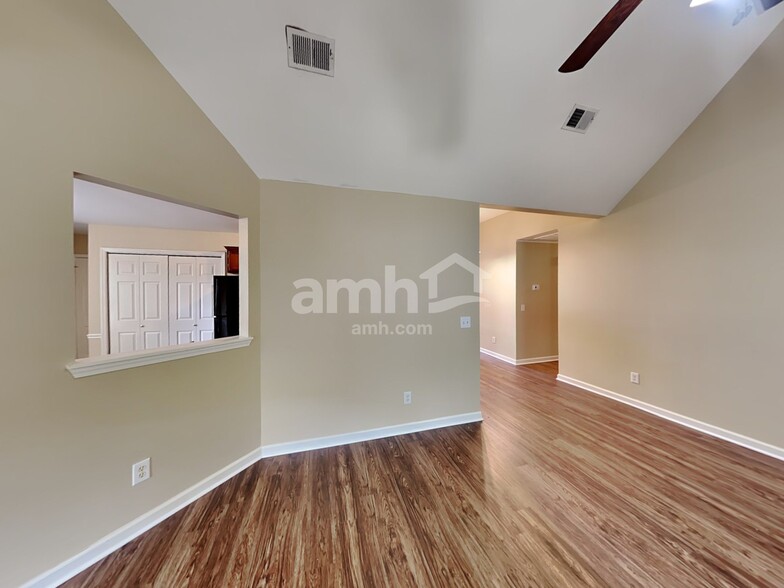 Building Photo - 1578 Laurel Ledge Dr
