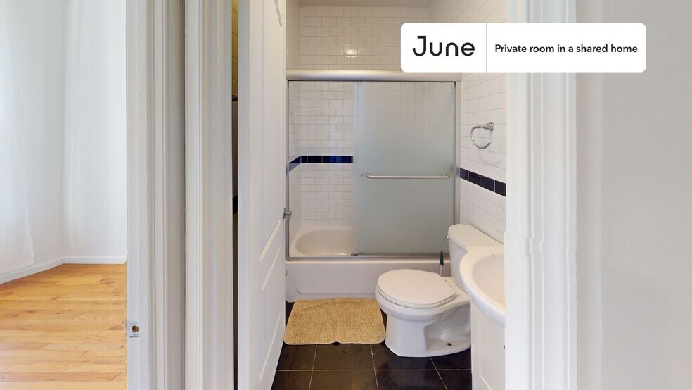 Building Photo - Room in Shared 3 bed/1 bath home