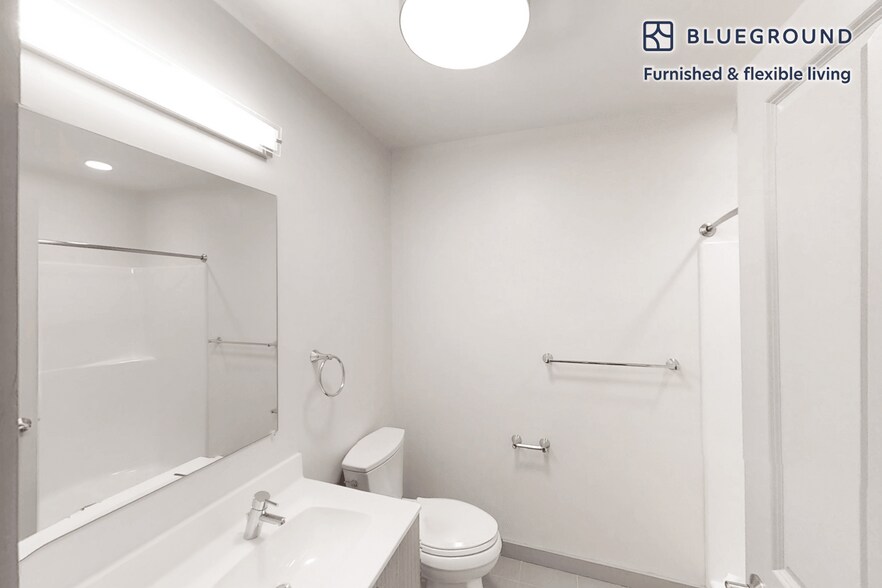 Building Photo - 735 Truman Pkwy