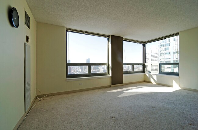 Building Photo - 440 N Wabash Ave