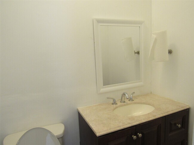 Building Photo - 14351 Torrey Chase Blvd