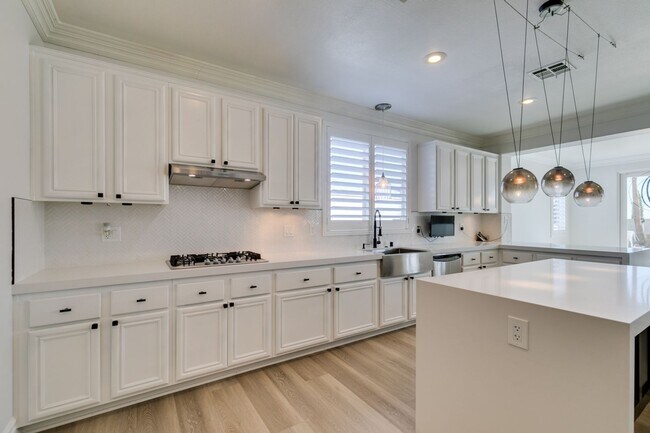 Building Photo - 4104 Freel Peak Ct