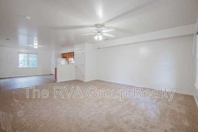 Building Photo - 2909 2nd Ave