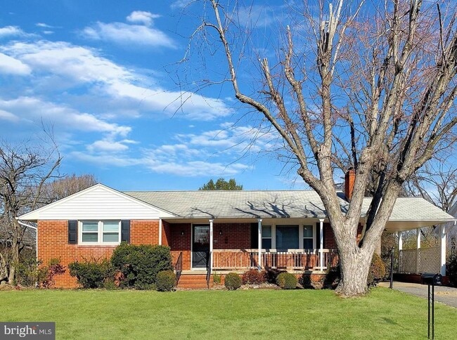 Building Photo - 125 Hillcrest Dr