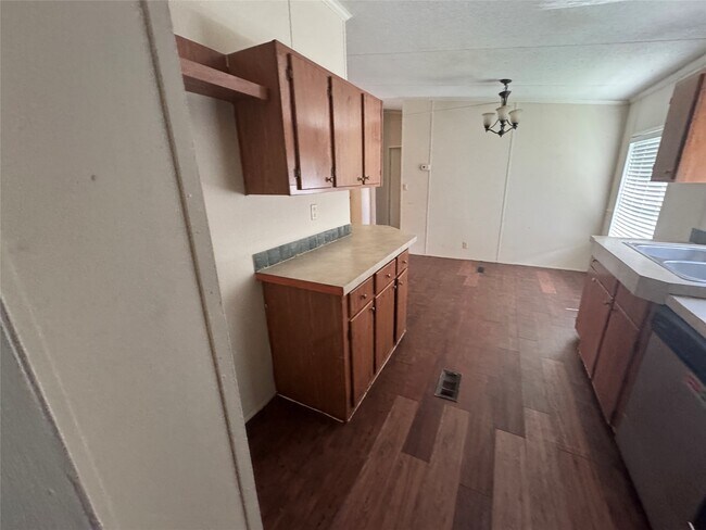 Building Photo - 16415 Tamra Ct