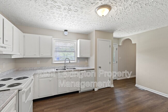 Building Photo - 1222 Trent Blvd