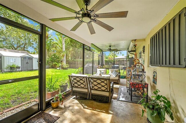 Building Photo - 4540 SW 26th Terrace