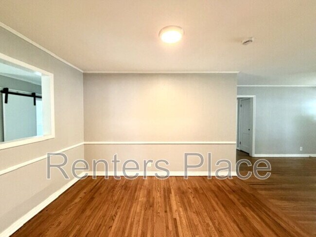 Building Photo - 4689 S Troost Ave