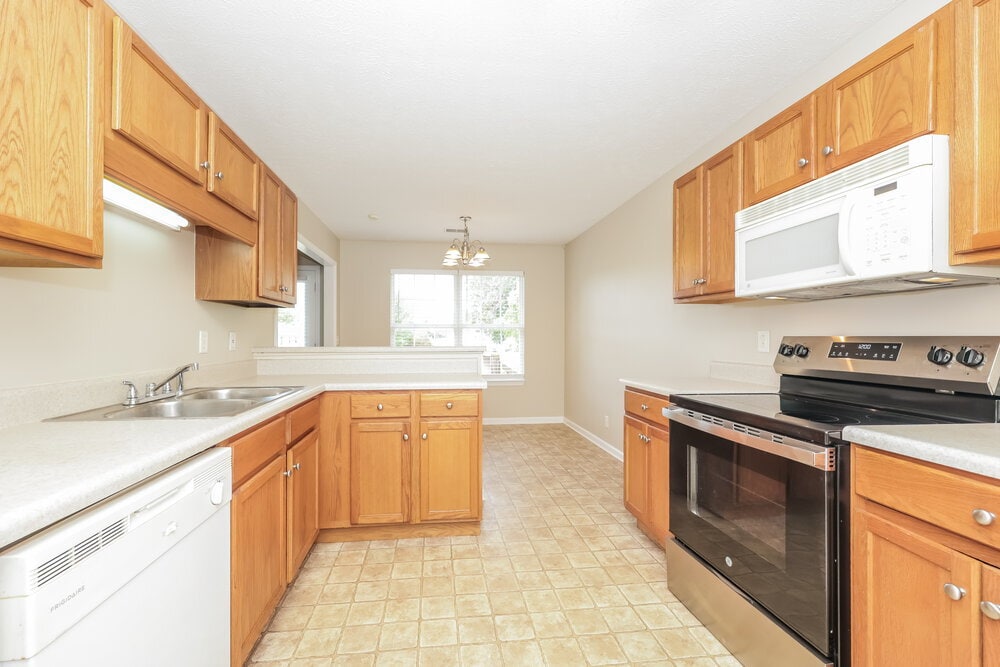 Building Photo - 1102 Nahanee Ct