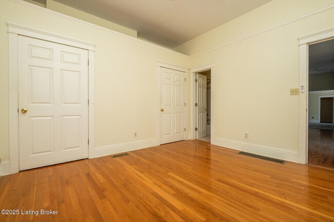 Building Photo - 1510 E Breckinridge St