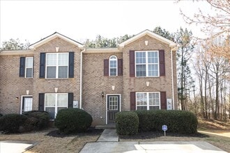 Building Photo - Newly Renovated 3/2 Townhome in Quiet Decatur Neighborhood!