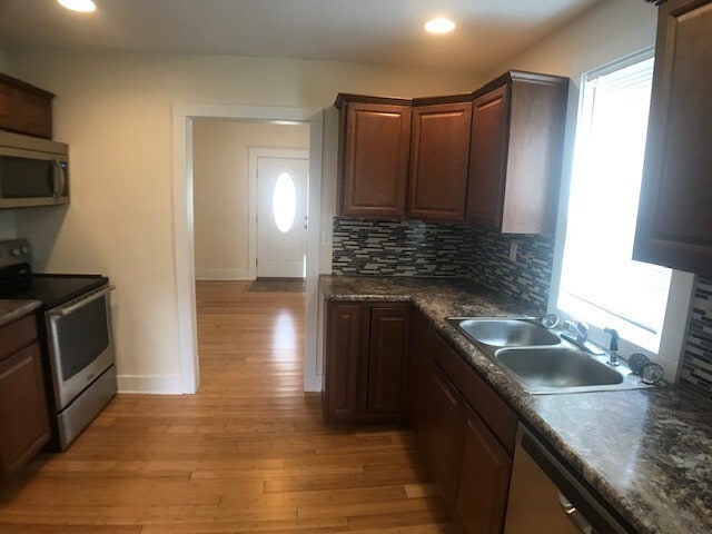 Building Photo - Beautiful Home In Berrien Springs
