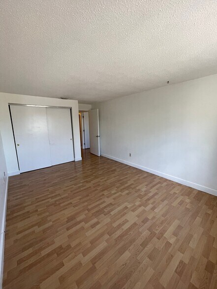 Building Photo - 15 Bower Rd