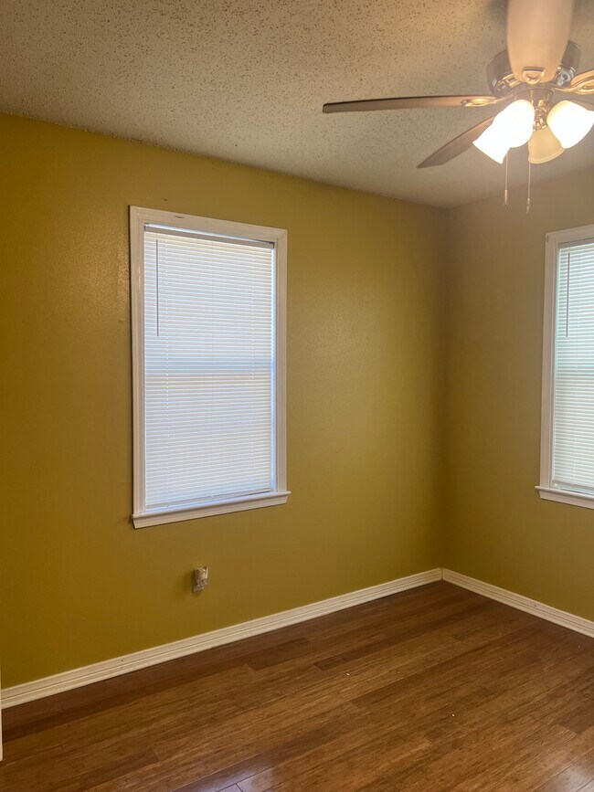 Building Photo - 1510 Sumner St