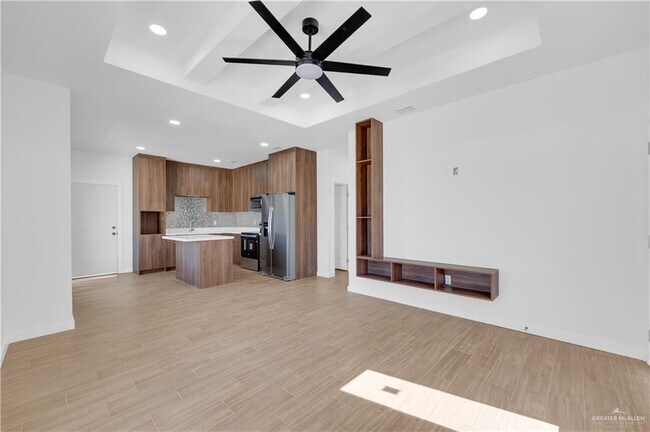 Building Photo - 12 Estevan St