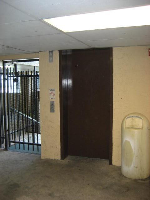 Building Photo - 2409 Leon St
