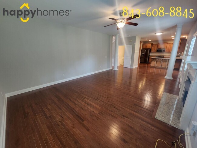 Building Photo - 4 Bed 2.5 Bath Home Located in Cedar Grove subdivision in North Charleston!