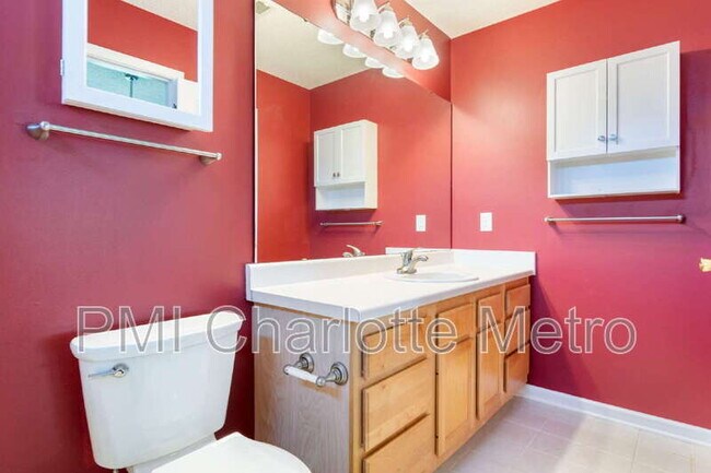 Building Photo - 3807 Crimson Wing Dr