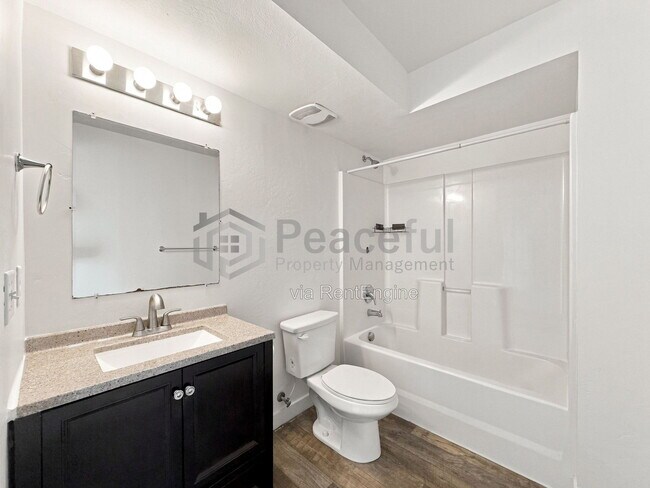 Building Photo - 756 E 500 S