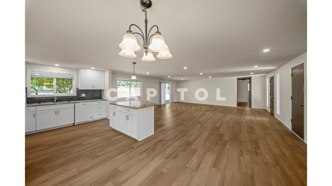 Building Photo - 6417 Congressional Dr SE