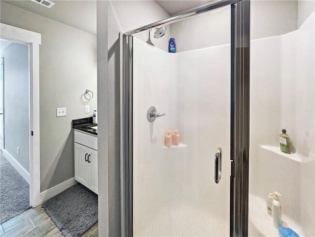 Building Photo - 2091 Bluebonnet Ln