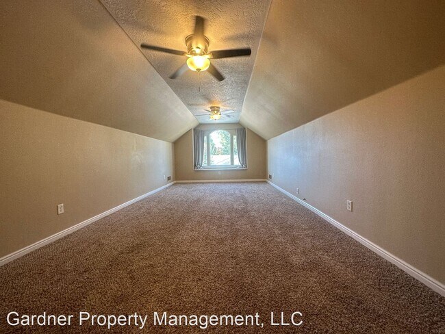 Building Photo - 3 br, 2 bath House - 814 S Cherokee Ave