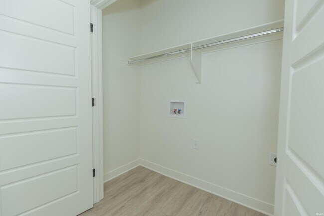 Building Photo - 3796 High Pointe Dr
