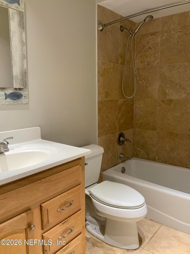 Building Photo - 1809 Kings Way