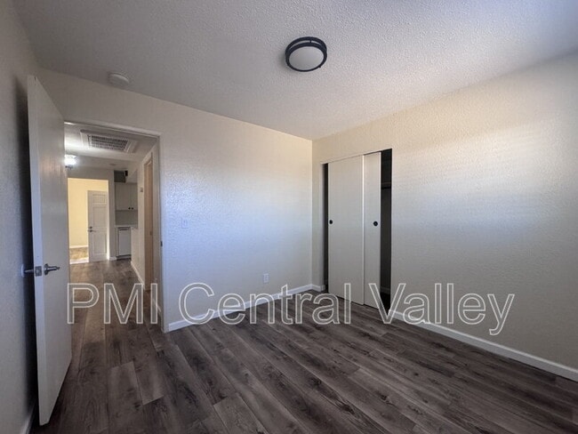 Building Photo - 1442 Briarwood Way