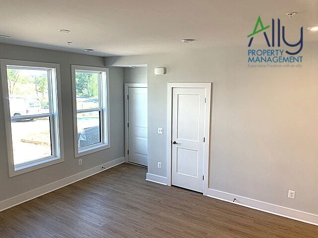 Building Photo - 822 Wesley Ln