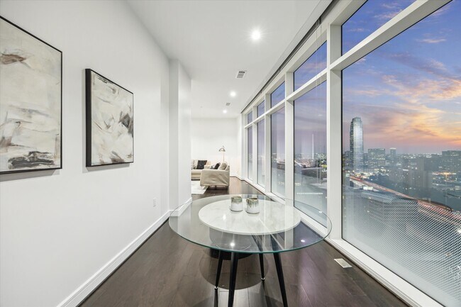 Building Photo - 4521 San Felipe St