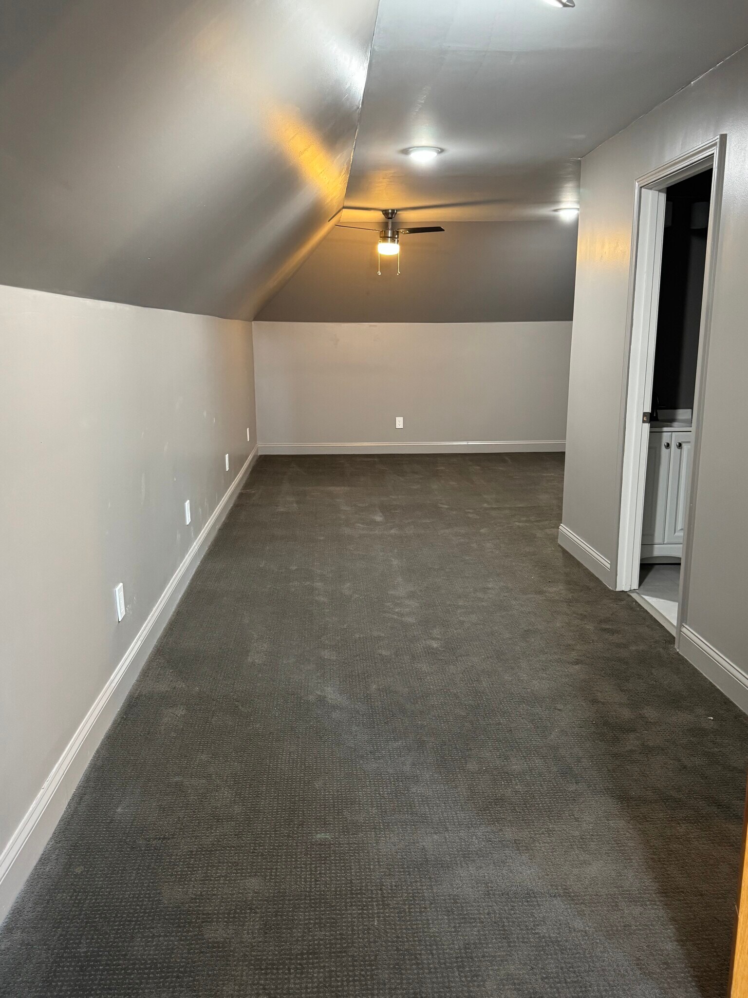 Building Photo - 504 Bellefontaine Ave