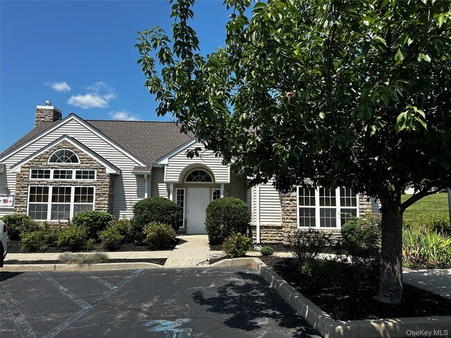 Building Photo - 2402 Rockledge Ct