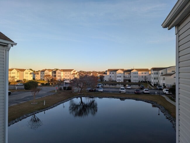 Building Photo - 3BR / 2BA Condo for Rent – Southbridge (Water View)