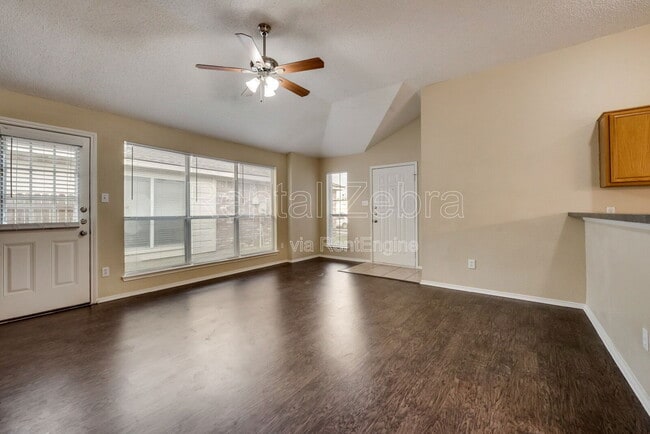 Building Photo - 10536 Towerwood Dr