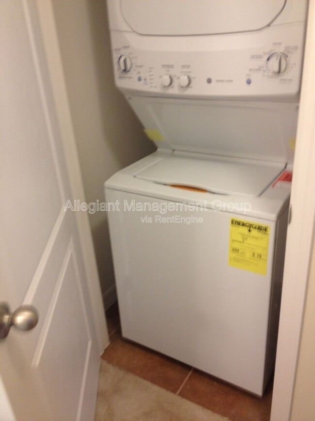 Building Photo - 2300 Aloha Bay Ct