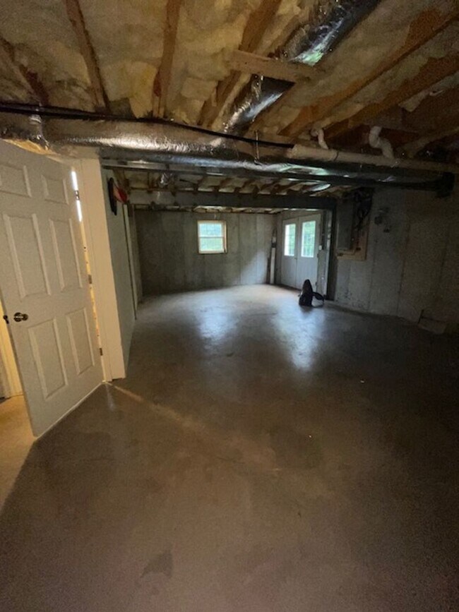 Building Photo - 1125 Rock Haven Rd
