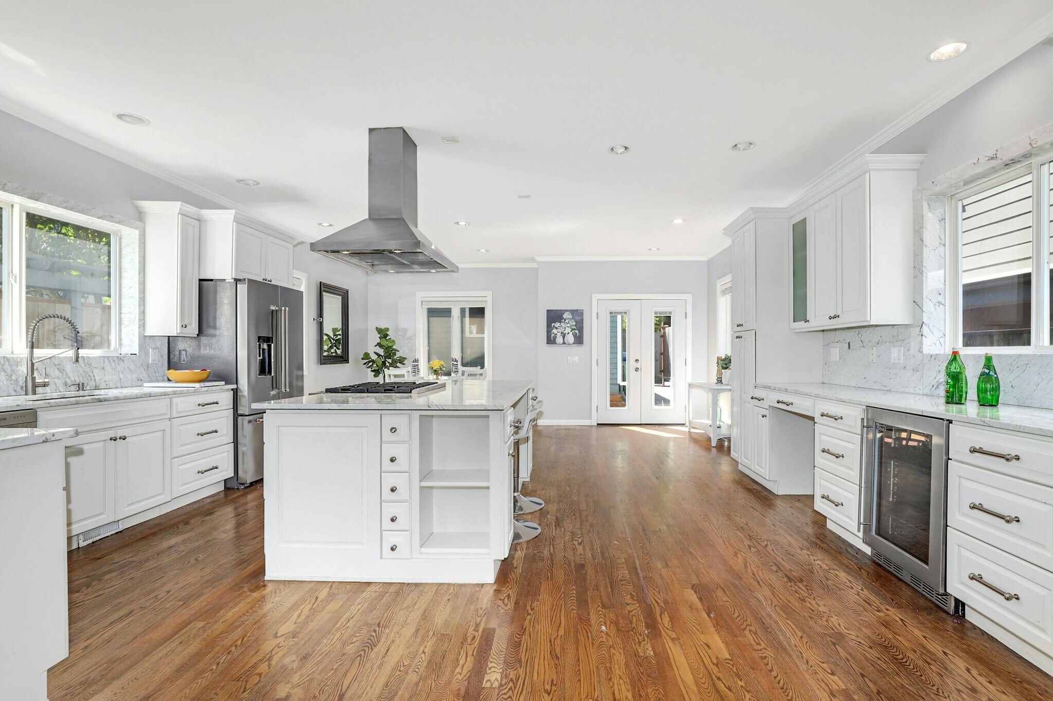 Building Photo - 2111 6th Ave W