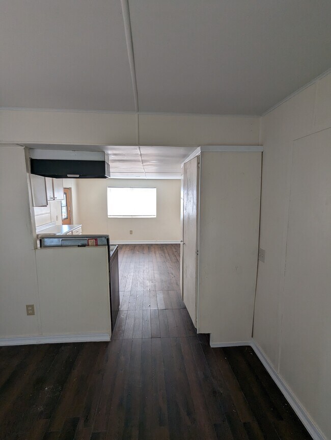 Building Photo - 21442 Coyote Trl