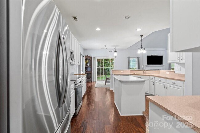 Building Photo - 9920 Eden Hall Ct