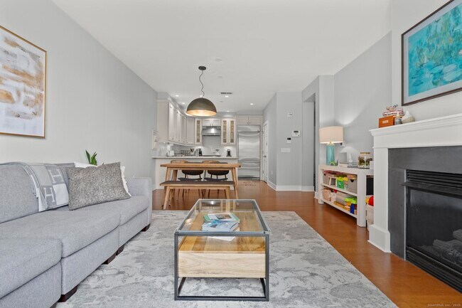 Building Photo - 77 Havemeyer Ln