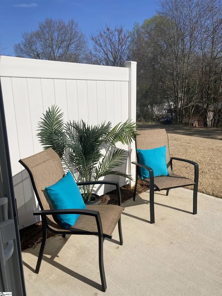 Building Photo - 565 Hampton Townes Dr