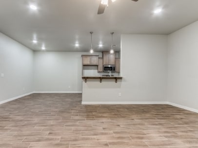 Building Photo - 12945 Willow Villas Dr