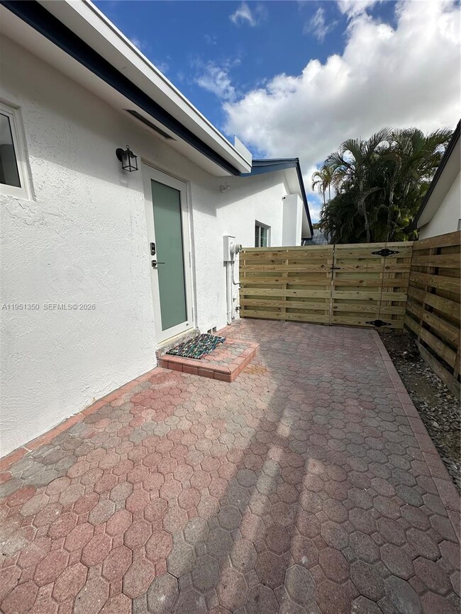 Building Photo - 10443 SW 129th Pl