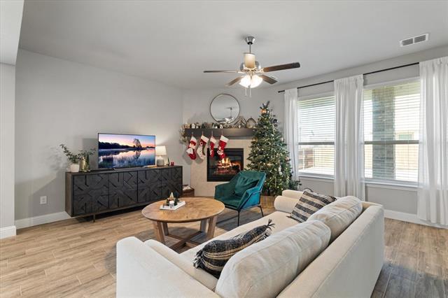 Building Photo - 405 Rosie Ct