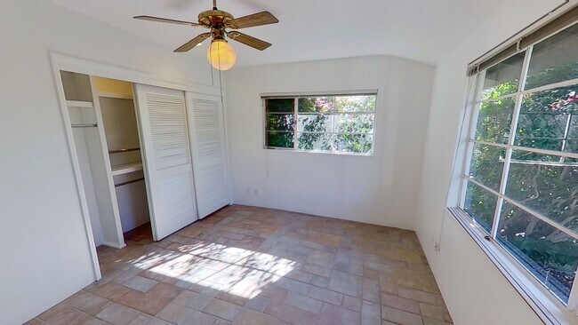 Building Photo - Spacious 2 bed / 2 bath San Roque Home! Peabody school district!