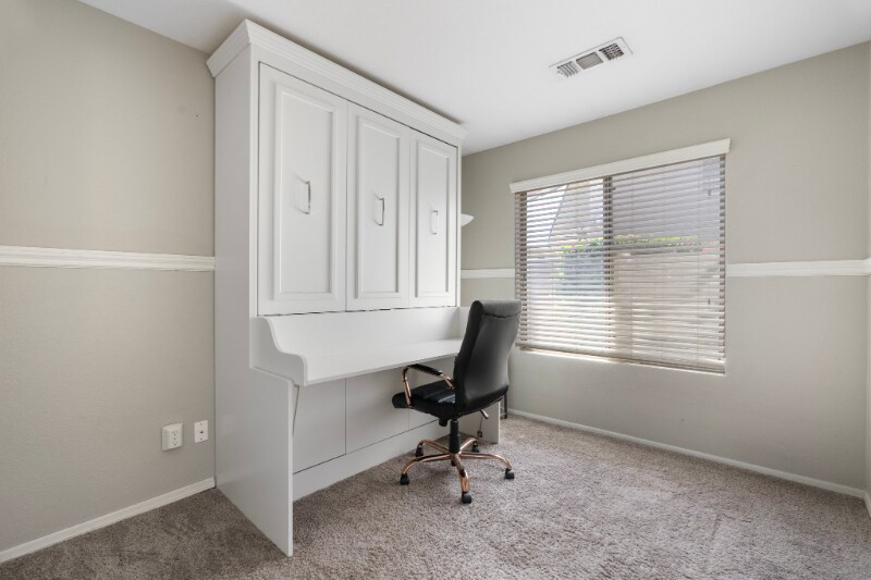 Building Photo - 1253 S Colonial Dr