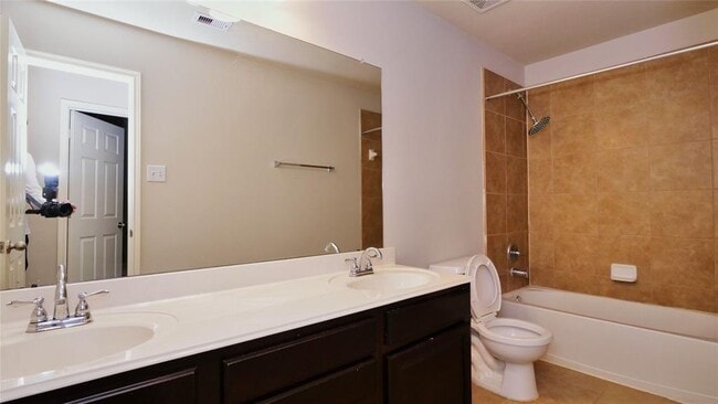 Building Photo - 6426 Black Bamboo Ln