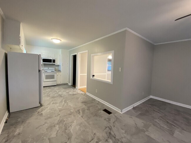 Building Photo - 5421 Silver Pine Ct