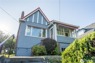 Building Photo - 2bd/2.5ba Seattle House